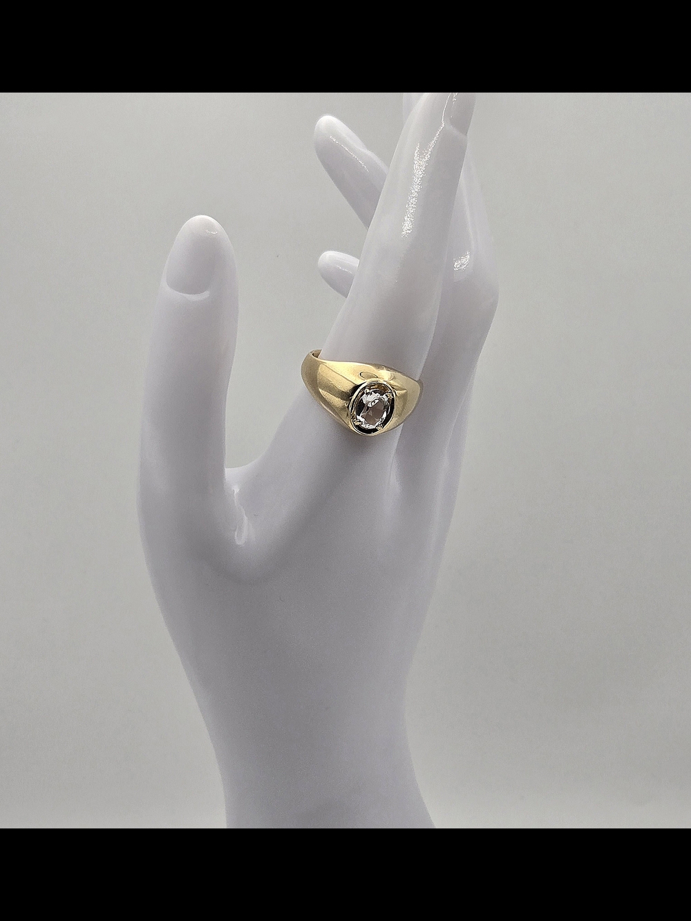 Vintage Gold Tone Signet Ring with Oval White Quartz-Look Stone | Men's Size 11